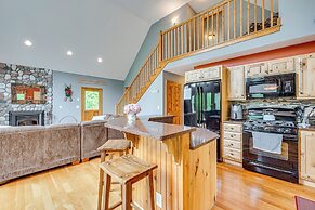 Ski, Hike & Fish: Cabin w/ Hot Tub in Conway