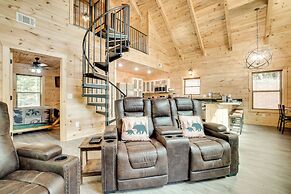 Sip, Hike & Explore: Sleek Retreat in Cleveland!