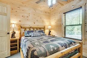 Sip, Hike & Explore: Sleek Retreat in Cleveland!