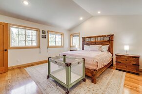 Private Hot Tub: Spacious Family Home in Truckee!