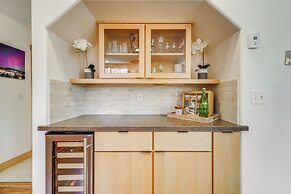 Private Hot Tub: Spacious Family Home in Truckee!