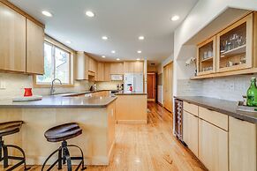 Private Hot Tub: Spacious Family Home in Truckee!