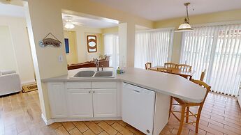 Canal Breeze Cottage 4 Bedroom Home