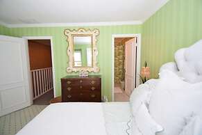 Harbour Island 28d 2 Bedroom Townhouse