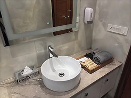 Housr Sector 42 Gurgaon Golf Course Road