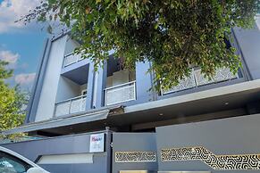 Housr Sector 42 Gurgaon Golf Course Road