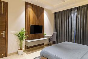 Housr Sector 56 Gurgaon Golf Course Road