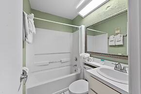 Capital O Sunset Waves Hotel Myrtle Beach Oceanfront