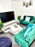 Cosy Leicester Apartment With 2 Bedrooms