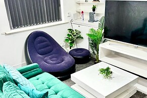 Cosy Leicester Apartment With 2 Bedrooms