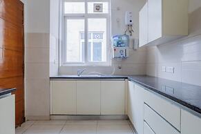 Housr Sector 27 Supermart 1 Gurgaon