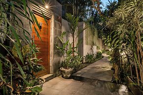 Bale Gede Luxury Villas by Moria