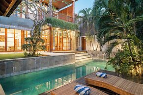 Bale Gede Luxury Villas by Moria