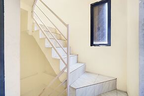 OYO 94502 Helloroom Bangka