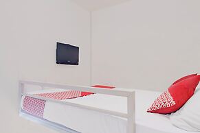 OYO 94502 Helloroom Bangka