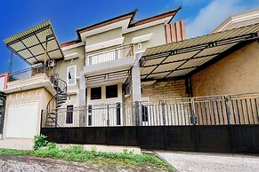 OYO 94528 Sidomulyo Heritage