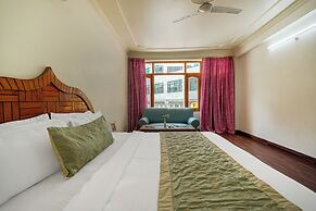 HOTEL NAVEEN MANALI BY BLUEKO HOTEL