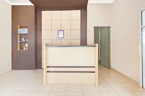 OYO 94512 Mega Inn Guest House