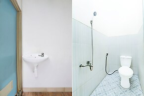 OYO 94512 Mega Inn Guest House