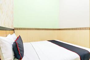 OYO 94512 Mega Inn Guest House