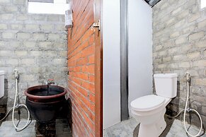 SPOT ON 94538 Sopo Paredangan Homestay