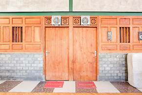 SPOT ON 94538 Sopo Paredangan Homestay