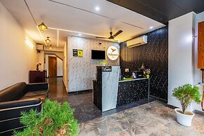 Hotel Admire Inn Sector 104