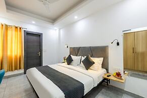 Hotel Admire Inn Sector 104