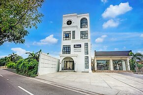 Capital O 94254 Dental Inn