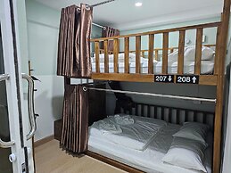 Lub Nai Hostel