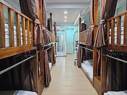 Lub Nai Hostel