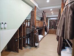 Lub Nai Hostel