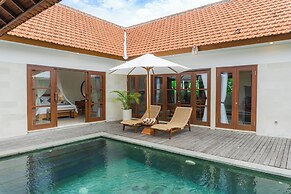 Kemawan Luxury Villas