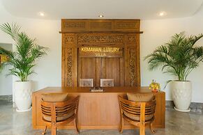 Kemawan Luxury Villas