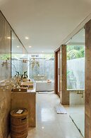 Kemawan Luxury Villas