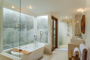 Kemawan Luxury Villas