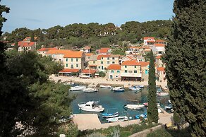 Sun Spalato Maslinica