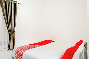 OYO 4009 Jabusimo Syariah Near Rumah