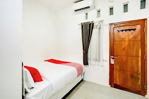 OYO 4009 Jabusimo Syariah Near Rumah