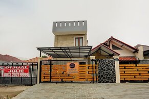 OYO 4009 Jabusimo Syariah Near Rumah