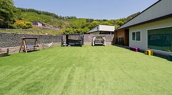 Hongcheon Lucky Dog Pension