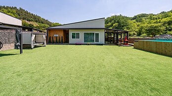 Hongcheon Lucky Dog Pension