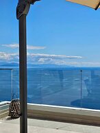 Sea n Sky by WhiteDream Villas