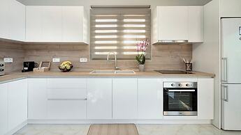 Sea n Sky by WhiteDream Villas