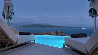 Sea n Sky by WhiteDream Villas