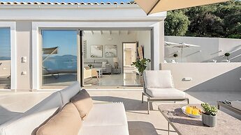 Sea n Sky by WhiteDream Villas