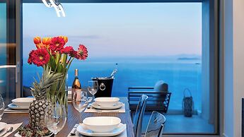 Sea n Sky by WhiteDream Villas