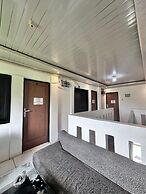 OYO 94563 Mamanu Sukadamai Residence