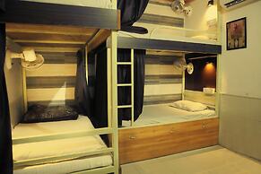 Laugh Tale Hostel