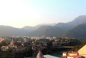 Laugh Tale Hostel